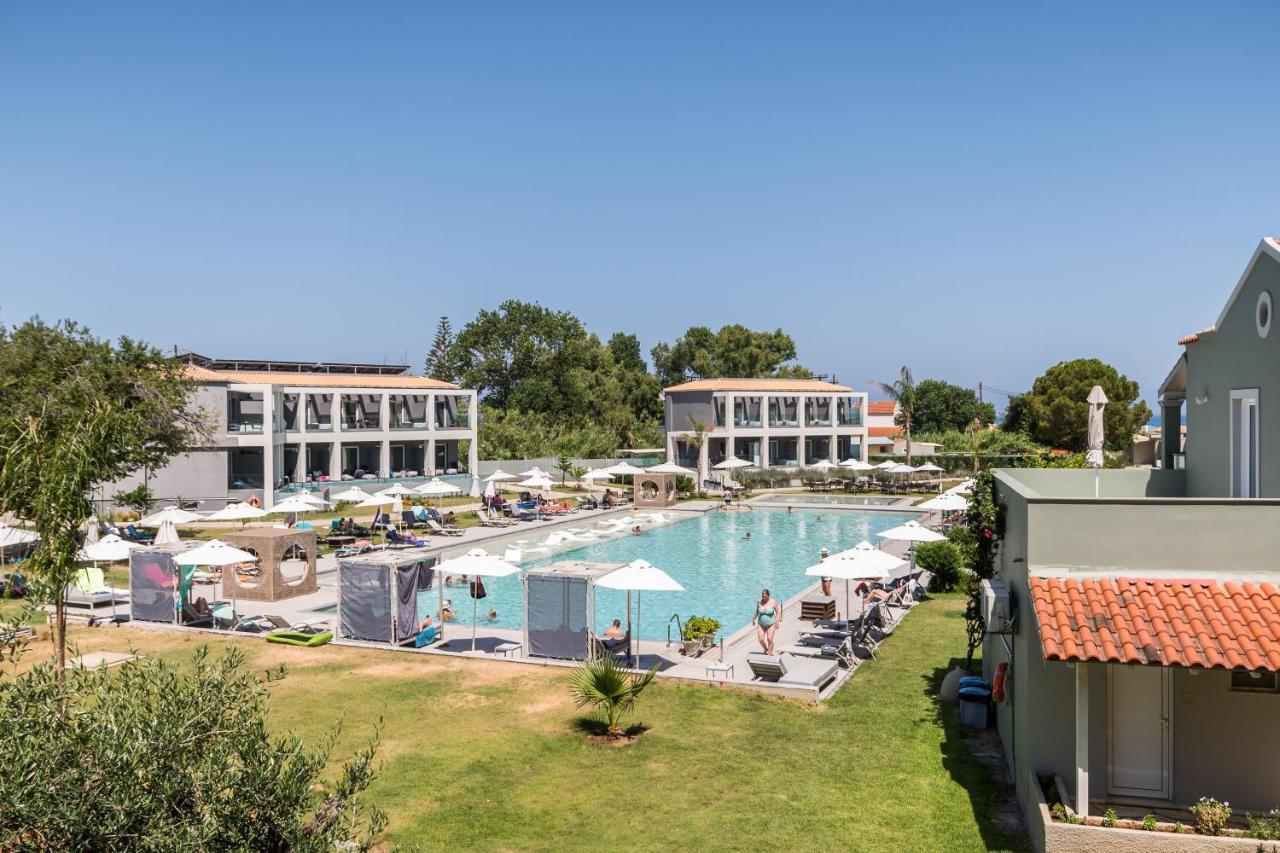 Acharavi Beach Hotel Esterno foto