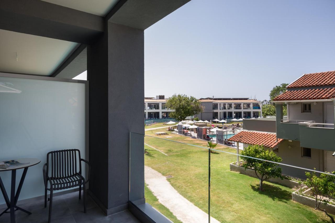 Acharavi Beach Hotel Esterno foto