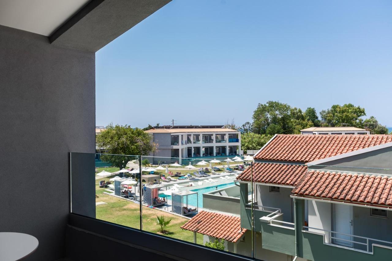Acharavi Beach Hotel Esterno foto