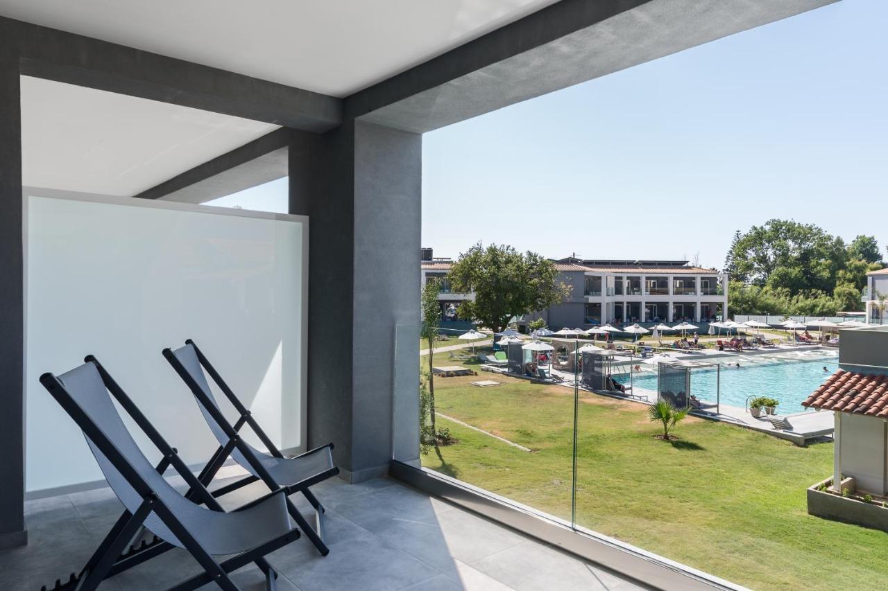 Acharavi Beach Hotel Esterno foto